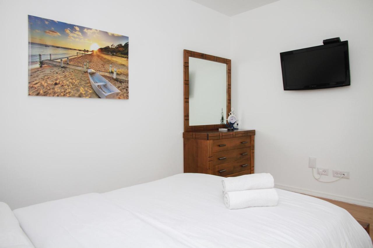 Apartments4You Betti Бат Ям Екстериор снимка