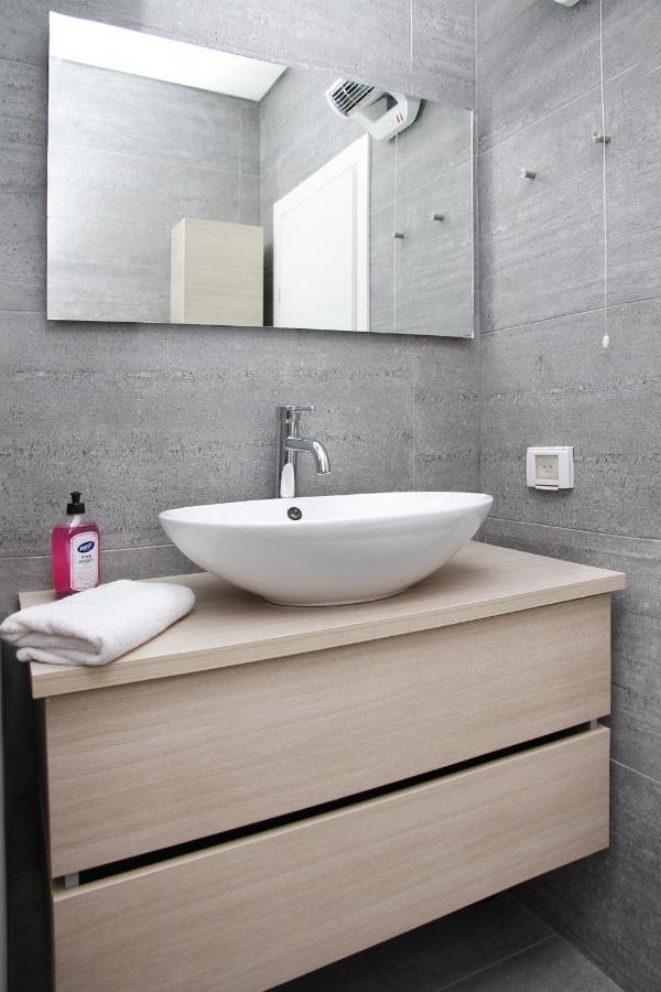 Apartments4You Betti Бат Ям Екстериор снимка